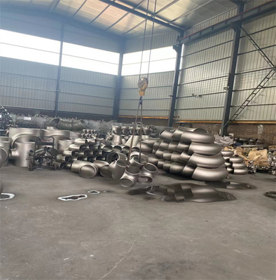 Asme B16.9 কার্বন স্টিল পাইপ কনুই 90 Deg 45 Deg A234 Wpb ফিটিং